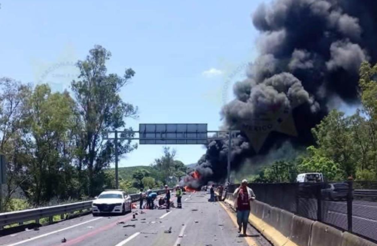 Tráiler sin frenos causa accidente mortal en autopista Guadalajara-Tepic