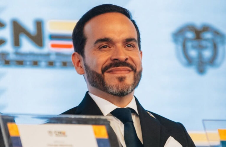 Abelardo de la Espriella rompe relaciones con Cuba y Nicaragua en su mandato