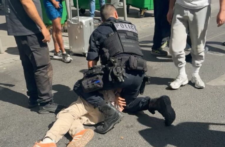 Tres mujeres heridas en ataque con cuchillos en París