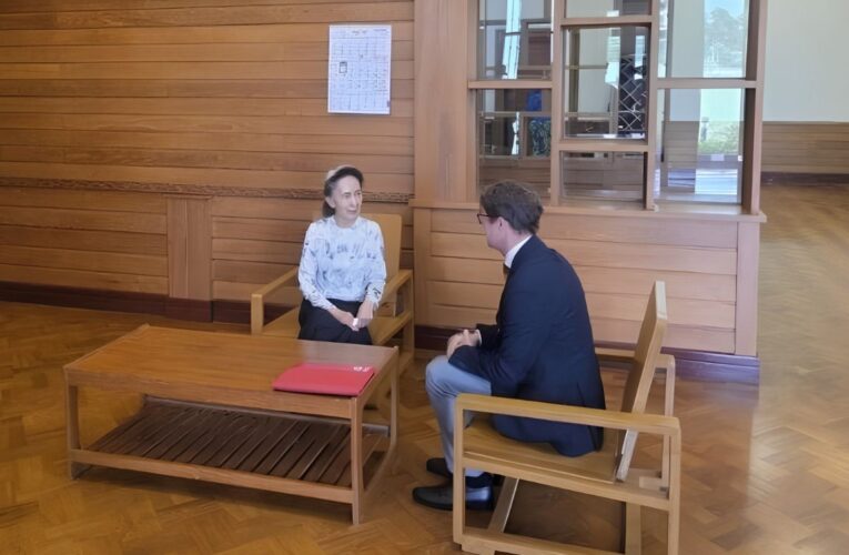Aung San Suu Kyi aparece en video tras más de dos años de silencio