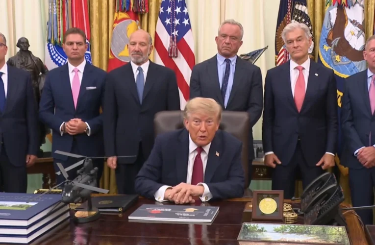 Trump evalúa retirar apoyo a Reino Unido sobre las Malvinas