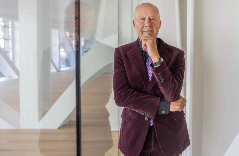 Norman Foster llama a la innovación en vivienda asequible